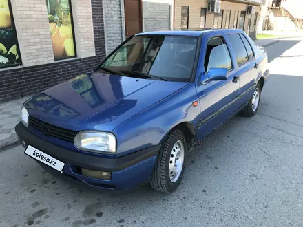 Volkswagen Vento 1993 года за 1 300 000 тг. в Тараз – фото 3