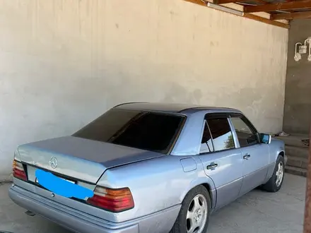 Mercedes-Benz E 230 1992 года за 1 800 000 тг. в Тараз – фото 2