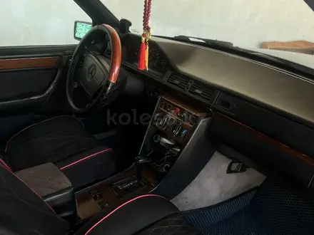 Mercedes-Benz E 230 1992 года за 1 800 000 тг. в Тараз – фото 4