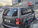 Volkswagen Touran 2007 года за 5 150 000 тг. в Алматы – фото 4