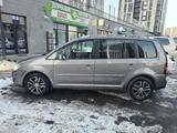 Volkswagen Touran 2007 года за 5 150 000 тг. в Алматы – фото 3