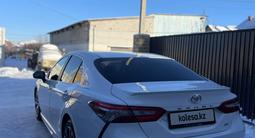 Toyota Camry 2018 года за 14 100 000 тг. в Усть-Каменогорск – фото 5