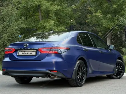 Toyota Camry 2021 года за 15 300 000 тг. в Караганда – фото 11