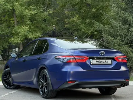 Toyota Camry 2021 года за 15 300 000 тг. в Караганда – фото 16
