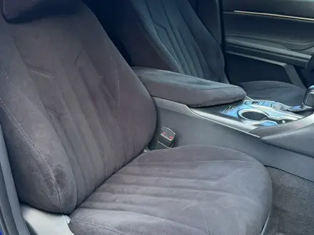 Toyota Camry 2021 года за 15 300 000 тг. в Караганда – фото 28