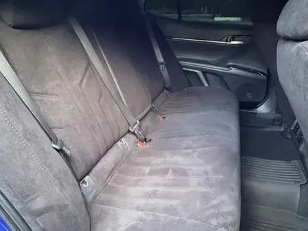 Toyota Camry 2021 года за 15 300 000 тг. в Караганда – фото 32