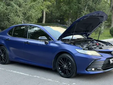 Toyota Camry 2021 года за 15 300 000 тг. в Караганда – фото 35