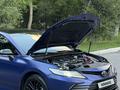Toyota Camry 2021 годаүшін15 300 000 тг. в Караганда – фото 36
