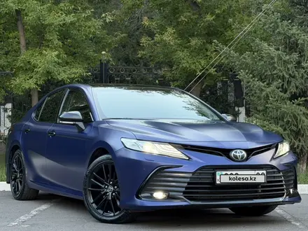 Toyota Camry 2021 года за 15 300 000 тг. в Караганда – фото 7