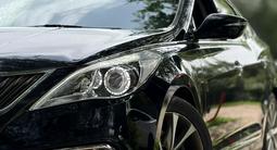 Hyundai Grandeur 2015 года за 8 699 900 тг. в Алматы – фото 2