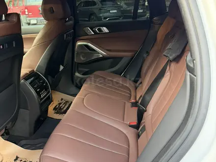 BMW X6 2021 года за 46 000 000 тг. в Алматы – фото 11