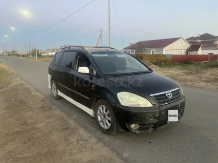 Toyota Ipsum 2003 года за 4 000 000 тг. в Атырау – фото 3