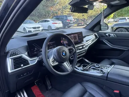 BMW X5 2023 года за 43 000 000 тг. в Алматы – фото 5