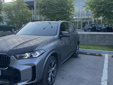 BMW X5 2023 года за 43 000 000 тг. в Алматы – фото 2
