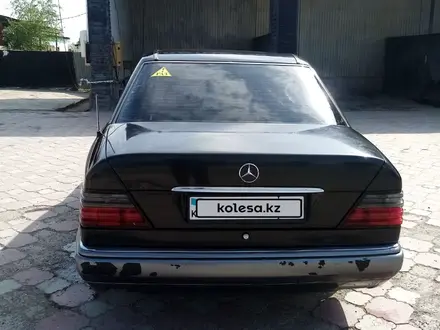 Mercedes-Benz E 220 1993 годаүшін2 000 000 тг. в Туркестан – фото 6