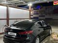 Hyundai Elantra 2018 года за 7 000 000 тг. в Атырау – фото 2