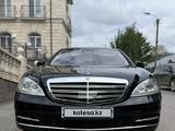 Mercedes-Benz S 500 2007 годаүшін8 500 000 тг. в Караганда