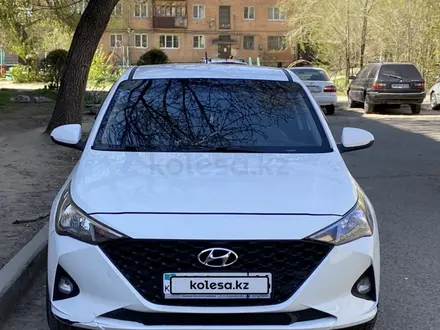 Hyundai Accent 2020 года за 6 200 000 тг. в Усть-Каменогорск – фото 3