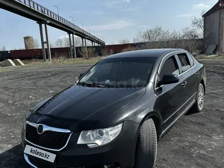 Skoda Superb 2009 года за 4 000 000 тг. в Кокшетау – фото 11