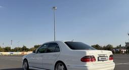 Mercedes-Benz E 55 AMG 2000 года за 7 500 000 тг. в Шымкент – фото 4