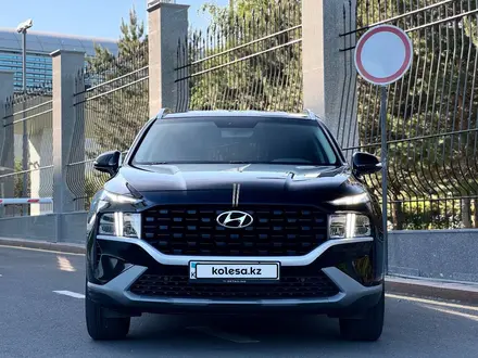 Hyundai Santa Fe 2021 года за 12 300 000 тг. в Астана – фото 4