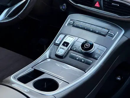 Hyundai Santa Fe 2021 года за 12 300 000 тг. в Астана – фото 14