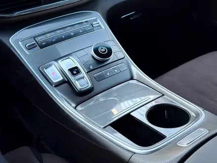 Hyundai Santa Fe 2021 года за 12 300 000 тг. в Астана – фото 17
