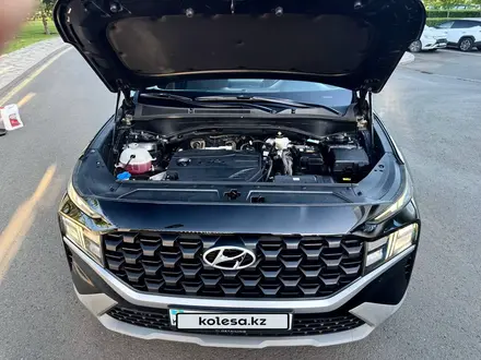 Hyundai Santa Fe 2021 года за 12 300 000 тг. в Астана – фото 31