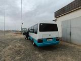 Toyota  Coaster 2005 годаүшін8 000 000 тг. в Атырау – фото 2