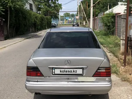 Mercedes-Benz E 280 1993 года за 1 200 000 тг. в Шымкент – фото 4