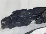 Подкрылок Защита Toyota Camry 50-55 ORIGINAL за 9 500 тг. в Алматы – фото 5