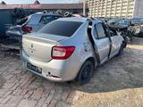 Renault Logan 2015 года за 10 000 тг. в Атырау – фото 3
