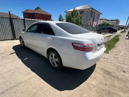 Toyota Camry 2007 года за 4 300 000 тг. в Актобе – фото 3