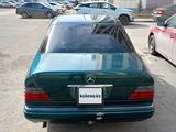 Mercedes-Benz E 200 1995 года за 1 800 000 тг. в Алматы – фото 4