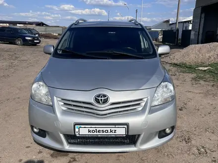 Toyota Verso 2009 года за 7 200 000 тг. в Караганда