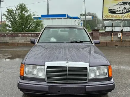 Mercedes-Benz E 320 1991 годаүшін1 950 000 тг. в Алматы – фото 2