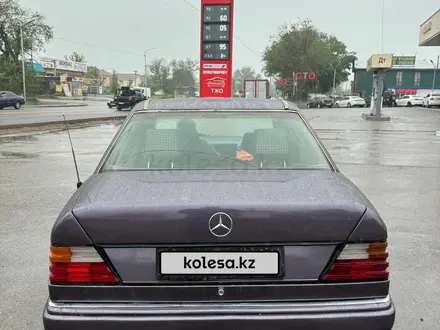 Mercedes-Benz E 320 1991 годаүшін1 950 000 тг. в Алматы – фото 5