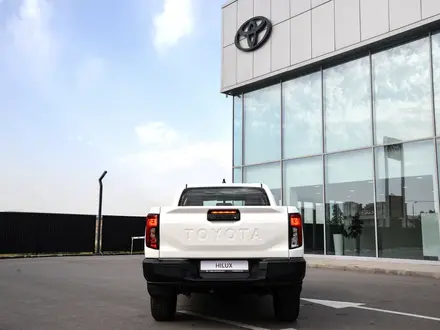 Toyota Hilux Comfort 2026 года за 27 890 000 тг. в Шымкент – фото 4