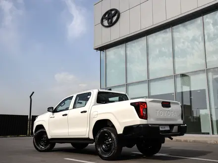 Toyota Hilux Comfort 2026 года за 27 890 000 тг. в Шымкент – фото 2