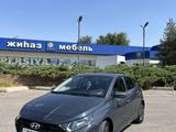 Hyundai i20 2023 года за 7 200 000 тг. в Шымкент – фото 4