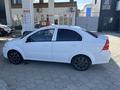 Chevrolet Aveo 2013 года за 2 800 000 тг. в Актау – фото 2