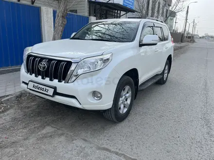 Toyota Land Cruiser Prado 2016 года за 17 900 000 тг. в Атырау – фото 2