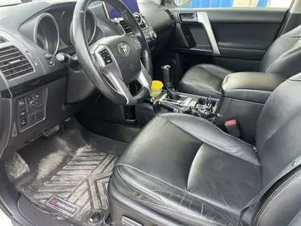 Toyota Land Cruiser Prado 2016 года за 17 900 000 тг. в Атырау – фото 3
