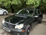 Mercedes-Benz C 240 2004 года за 2 000 000 тг. в Усть-Каменогорск – фото 3