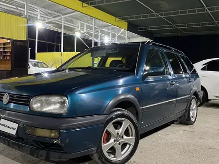 Volkswagen Golf 1996 года за 1 800 000 тг. в Шымкент