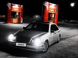 Mercedes-Benz E 280
