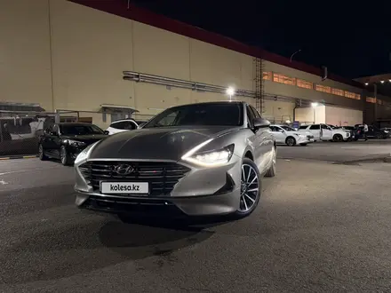 Hyundai Sonata 2021 года за 10 800 000 тг. в Алматы – фото 2