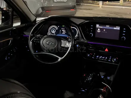 Hyundai Sonata 2021 года за 10 800 000 тг. в Алматы – фото 26
