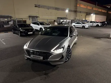 Hyundai Sonata 2021 года за 10 800 000 тг. в Алматы