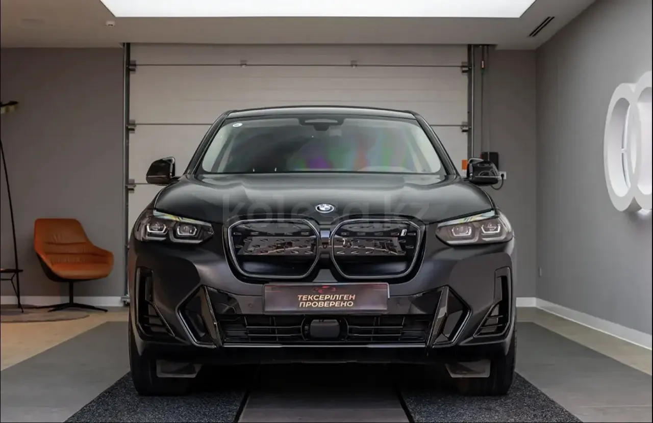 BMW ix-3, 2022